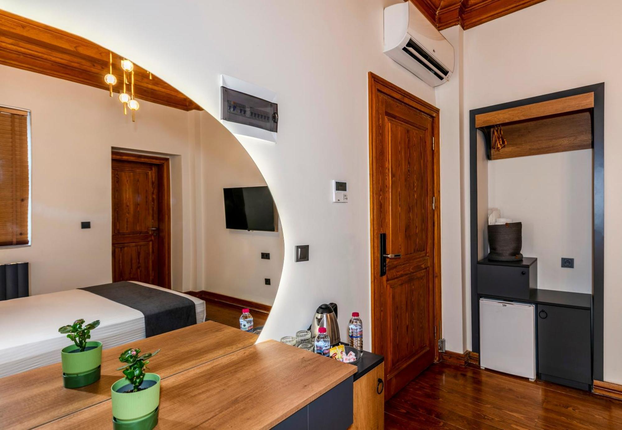Elmira Pera Hotel & Spa - Special Class Istanbul Ngoại thất bức ảnh
